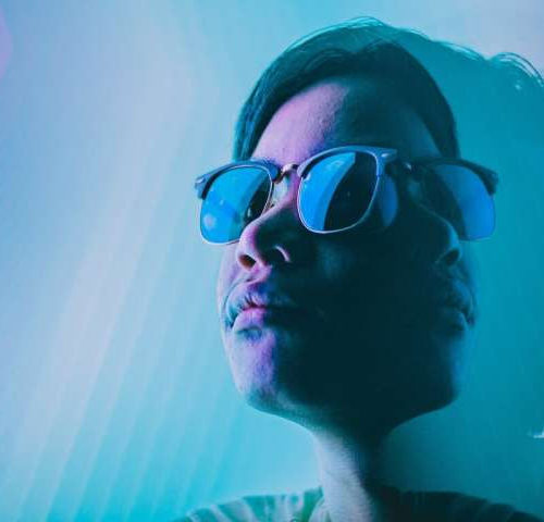 Research finds that blue-light glasses improve sleep and workday productivity