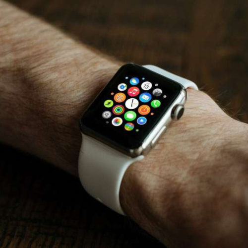 Smart watches can detect symptoms of COVID-19 before wearer knows they are infected