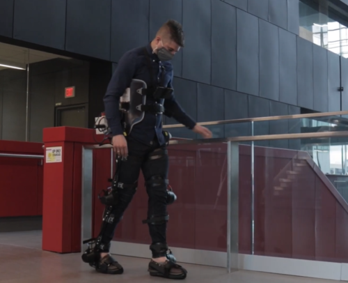 Exoskeleton with eyes and AI – scientists are developing special robotic legs for disabled people