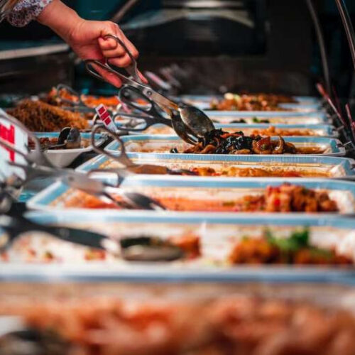 Study shows food choices at an ‘all-you-can-eat’ buffet tied to likelihood for weight gain