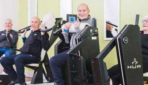 Experts recommend resistance training to improve frailty in elderly