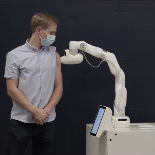 Cobi robot autonomously performs needle-less vaccinations