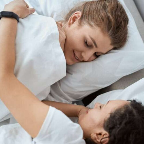 New survey shows your relationship status tallies with how well you sleep