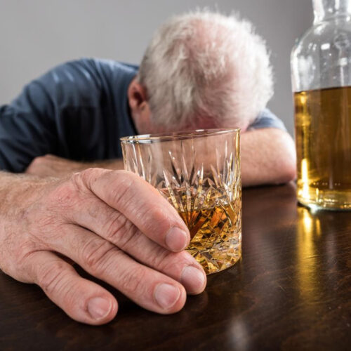 Huge genetic study suggests alcohol accelerates biological aging
