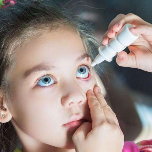 Topical antibiotics shorten duration of conjunctival symptoms