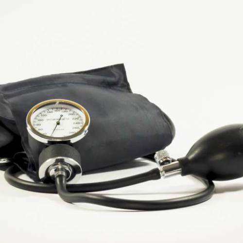 Fluctuating blood pressure: A warning sign for dementia and heart disease