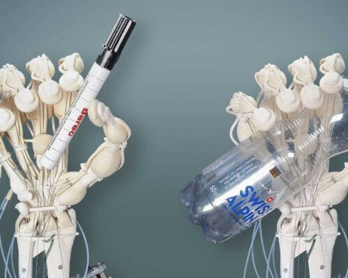 Scientists 3D print a robotic hand with human-like bones and tendons 