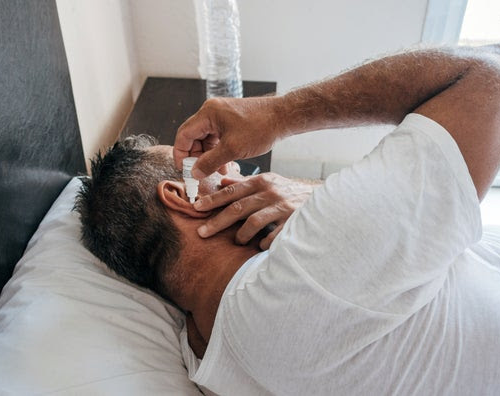 6 Treatments You Can Use to Safely Remove Earwax at Home