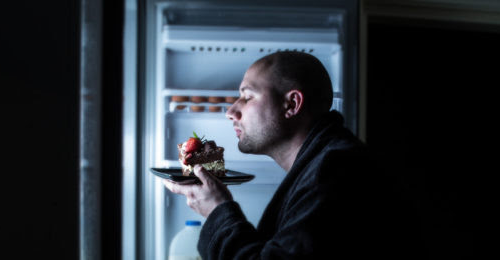 Eating Late Can Change How You Burn Calories And Store Fat, Depressing Study Shows